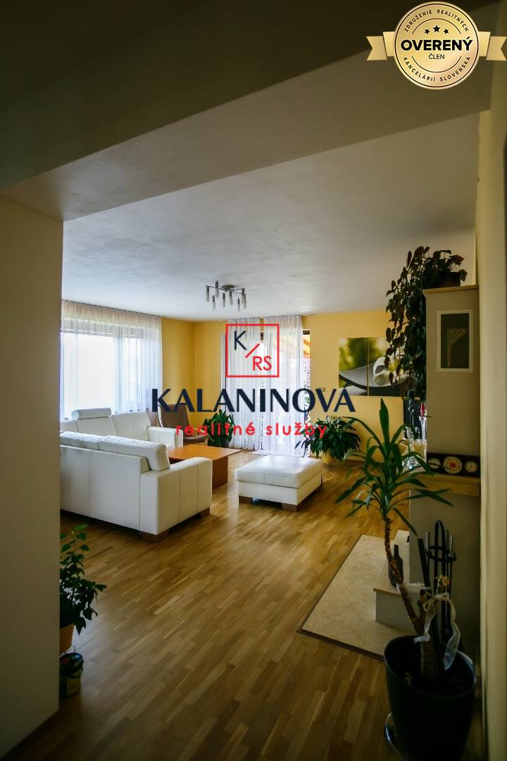 7 IMG_3441 obýv.jpg